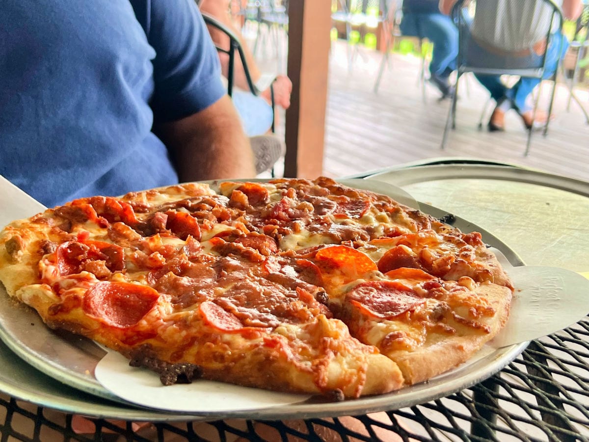 mountain-state-brewing-pizza