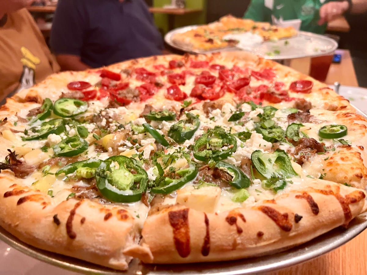 pies-and-pints-pizza