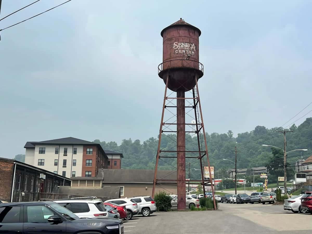 seneca-center-shopping-complex