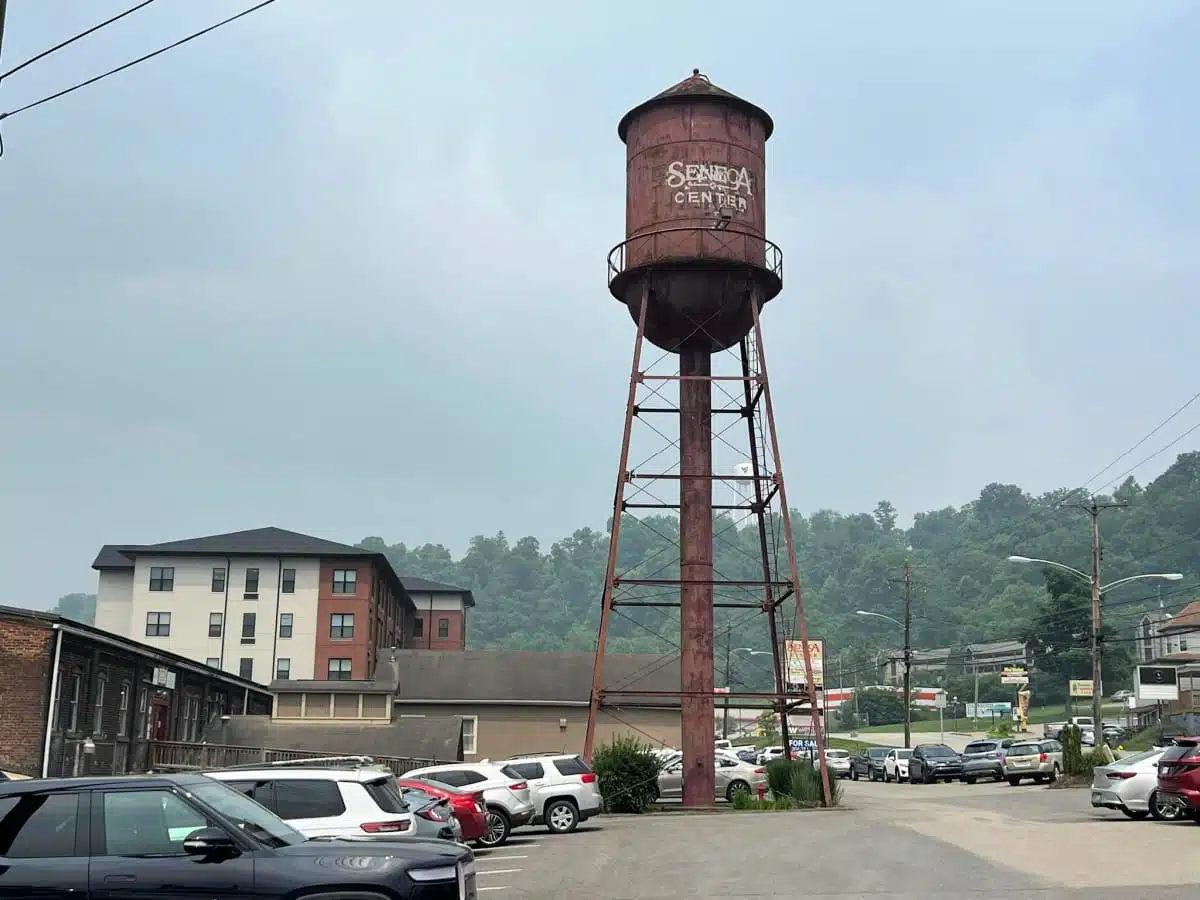 seneca-center-shopping-complex