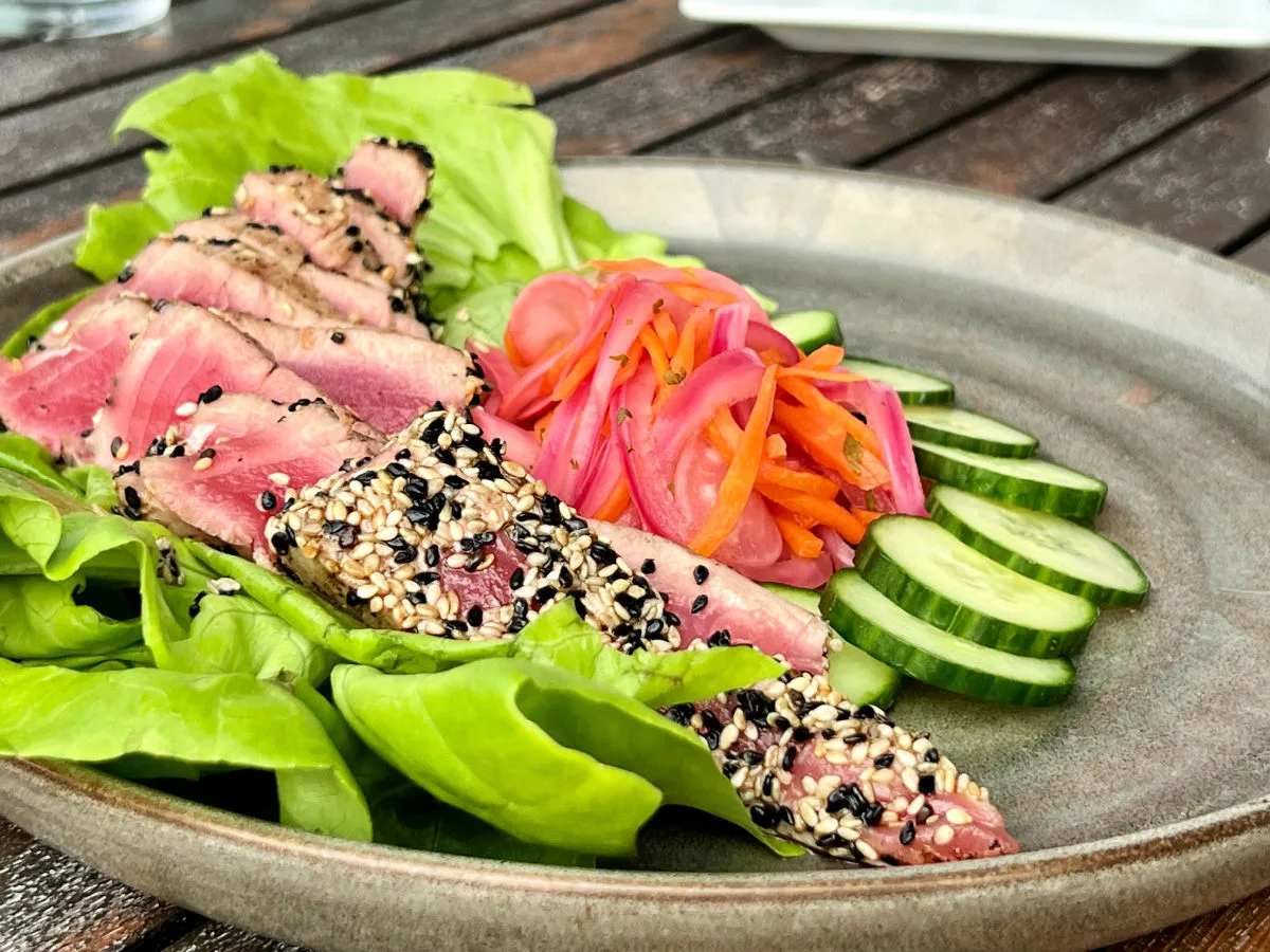 tuna-appetizer-table-9