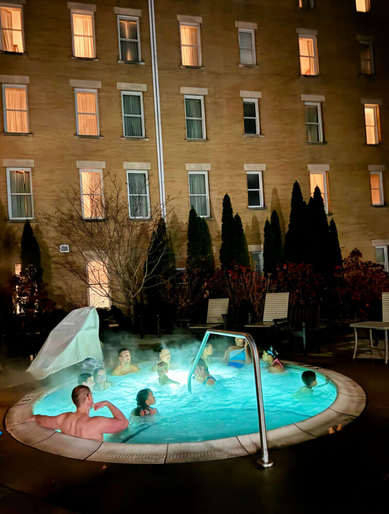 french-lick-springs-hotel-hot-tub
