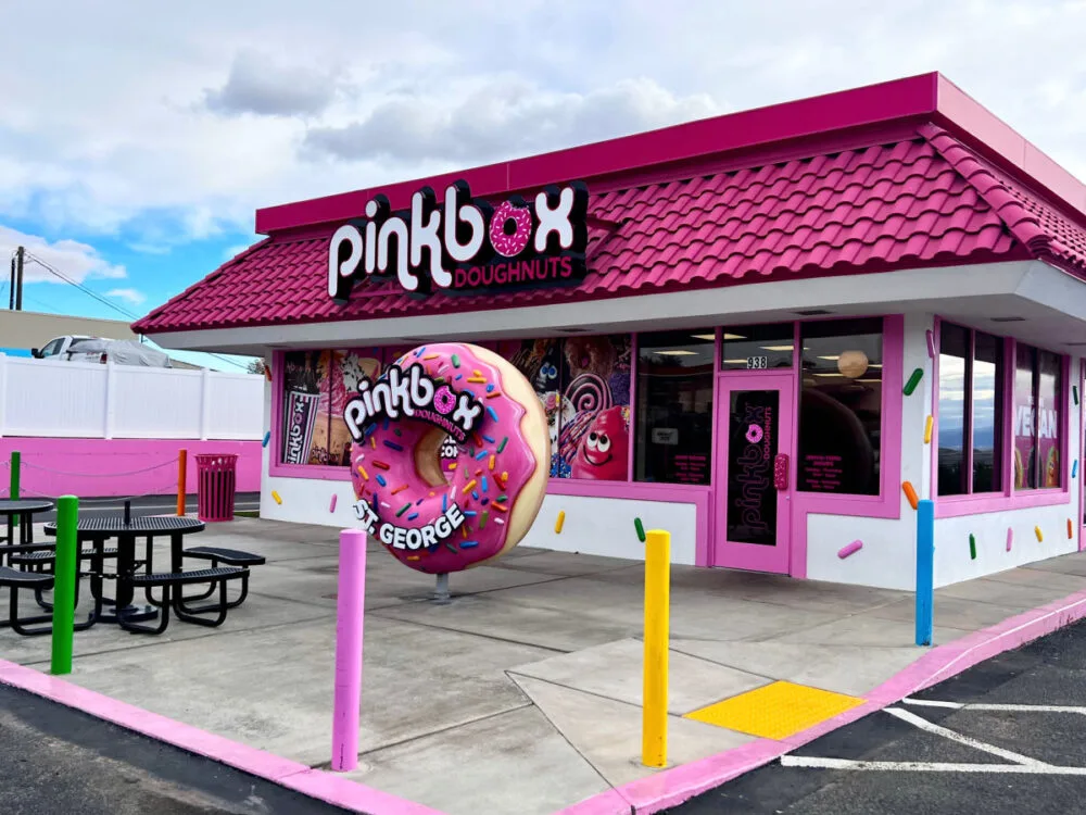 pinkbox-doughnuts