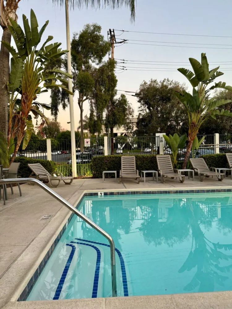 chase-suite-hotels-brea-pool