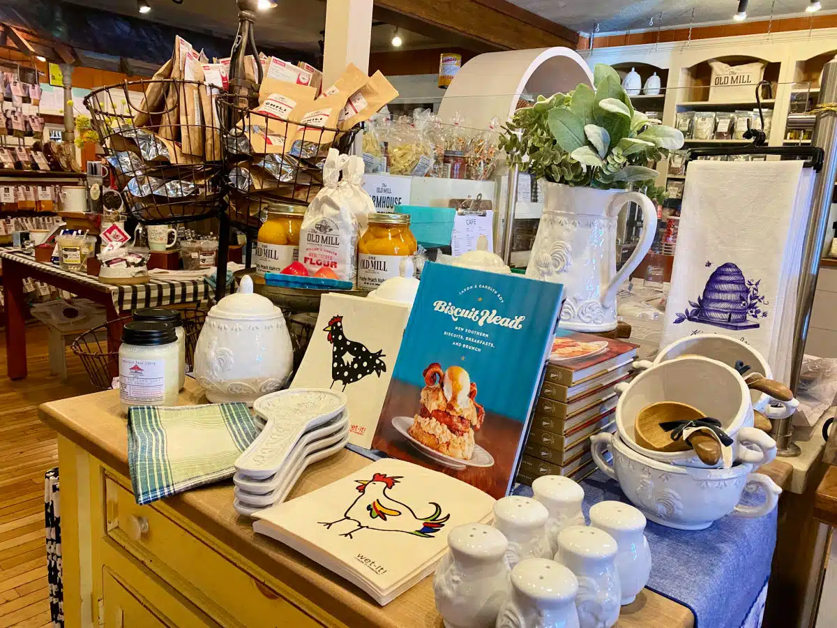 old-mill-gift-shop-cooking-items
