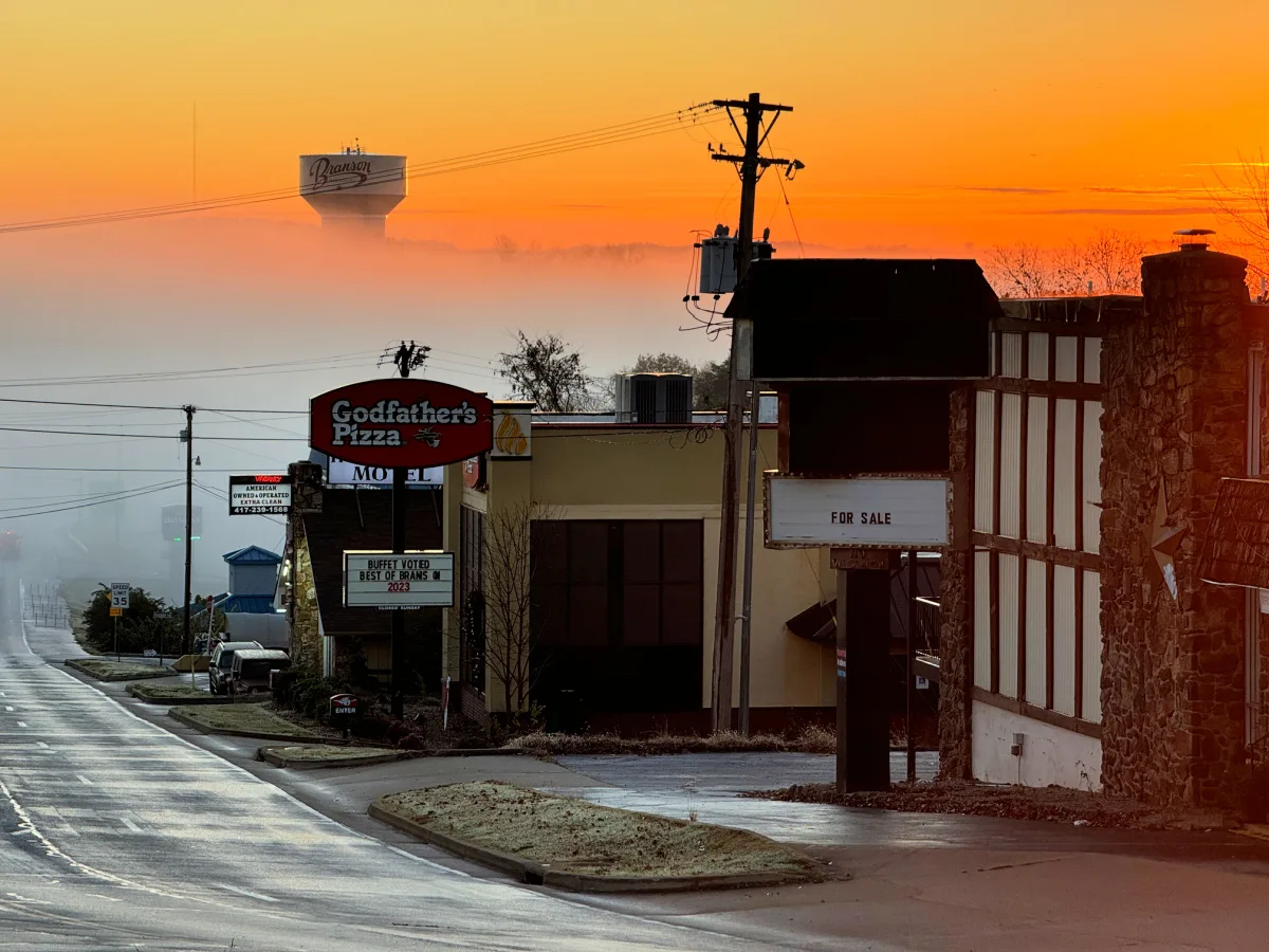 foggy-morning-in-branson