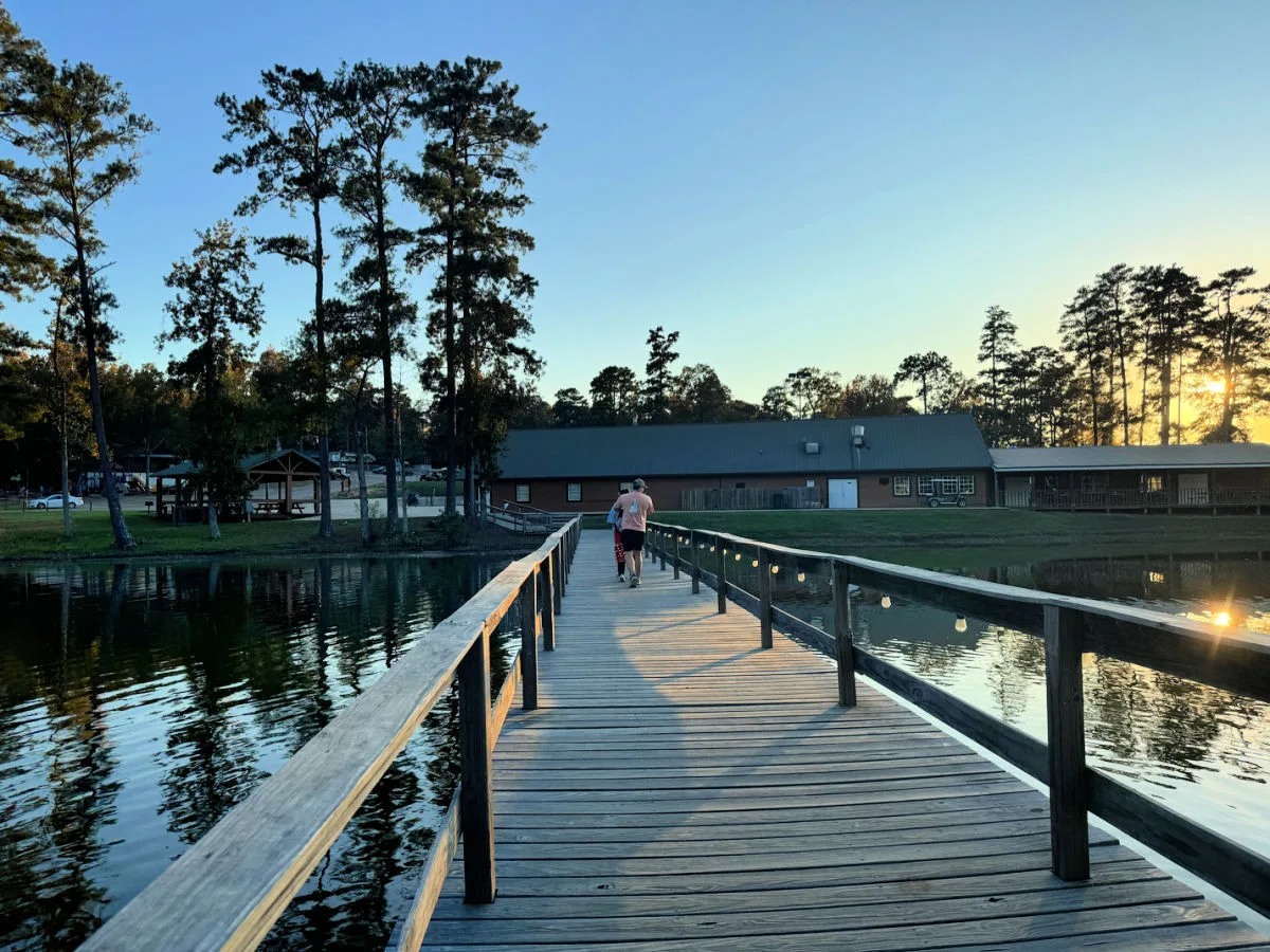 jellystone-pelahatchie-rv-park