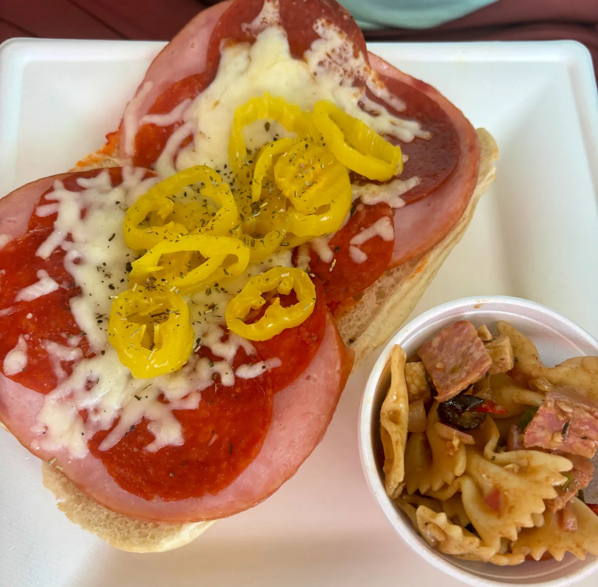 laurias-sandwich-and-pasta-salad