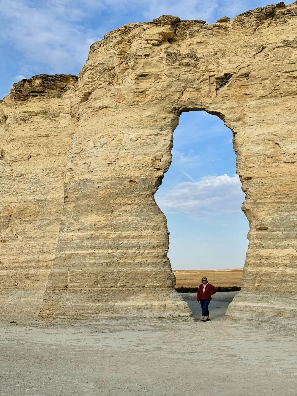 monument-rocks-chalk-pyramids