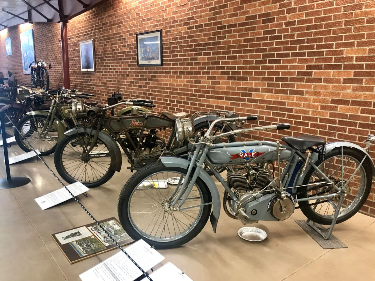 st-francis-motorcycle-museum-vintage-bikes