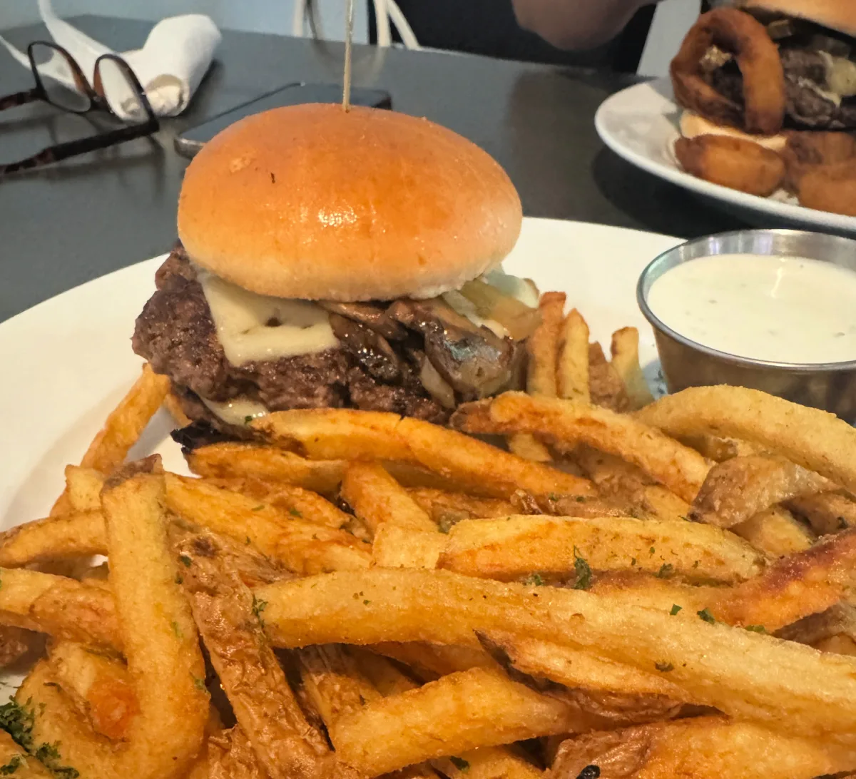 the-fort-smash-burger-and-fries