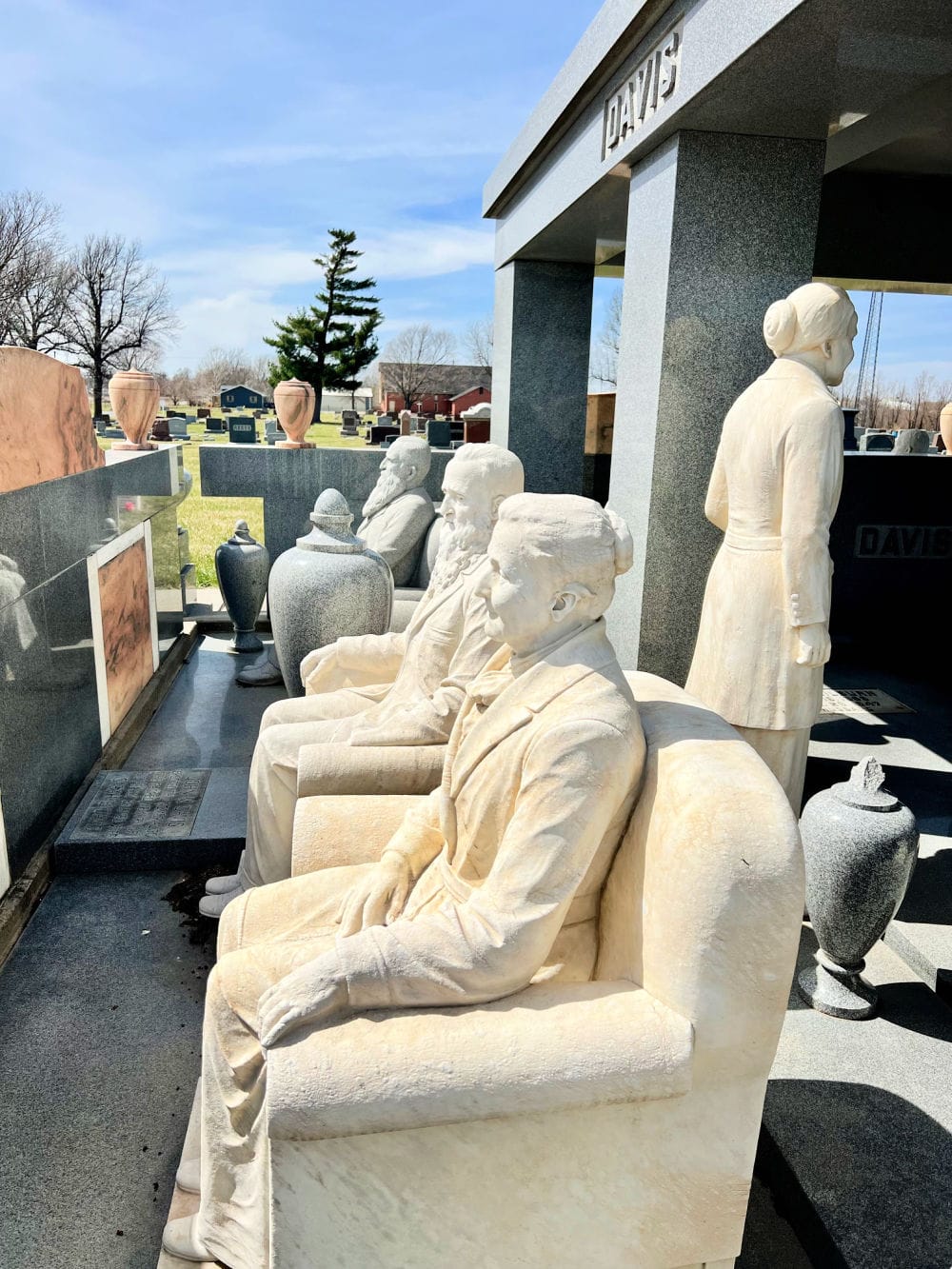 davis-memorial-at-hope-cemetery