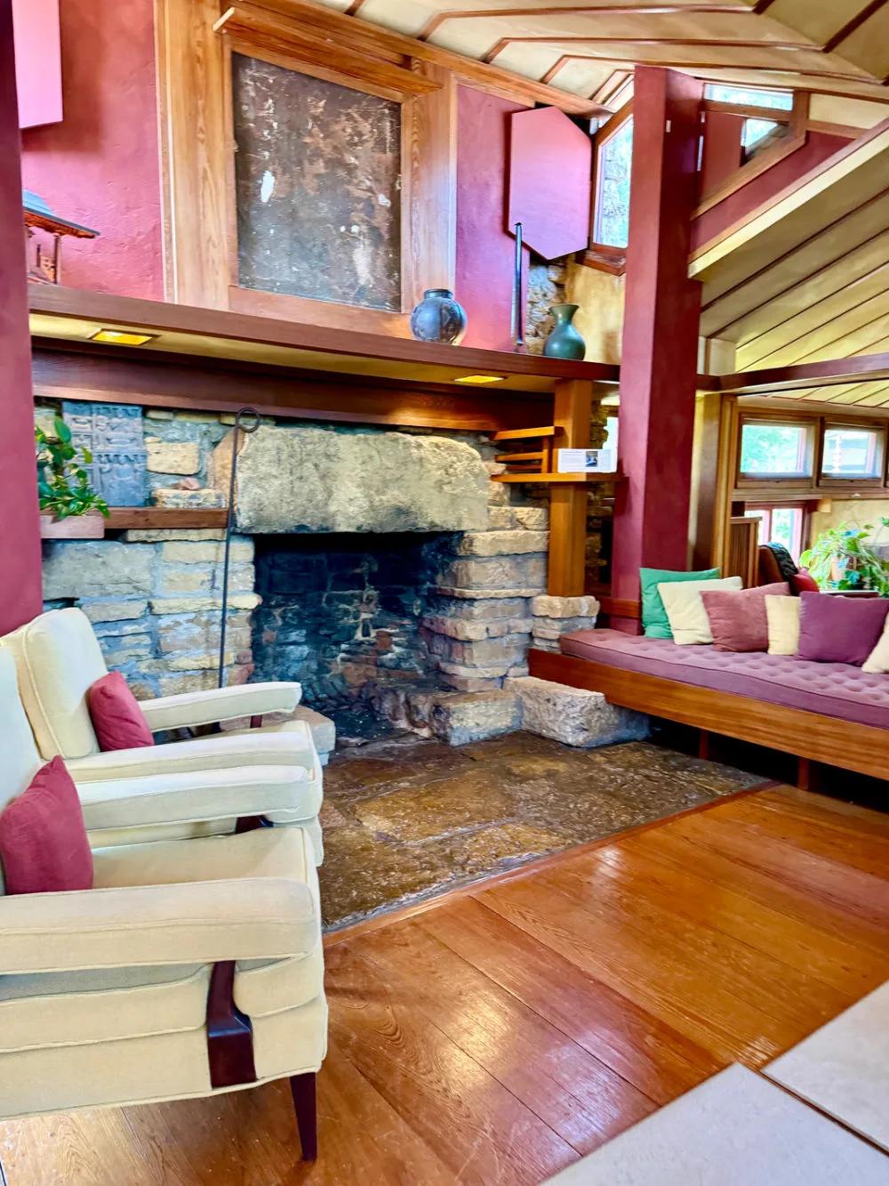living-room-taliesin