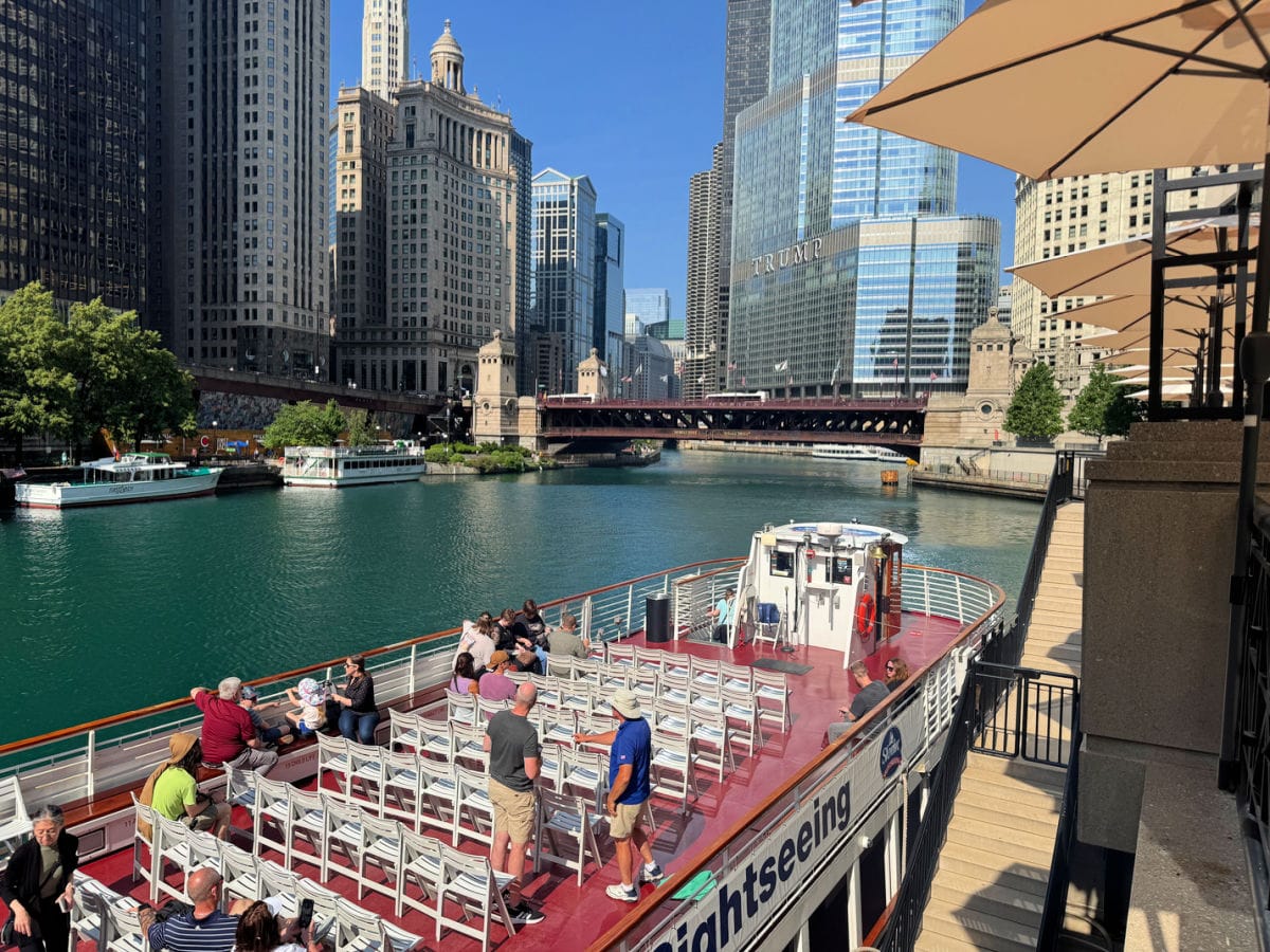 architecture-boat-tour-chicago-river