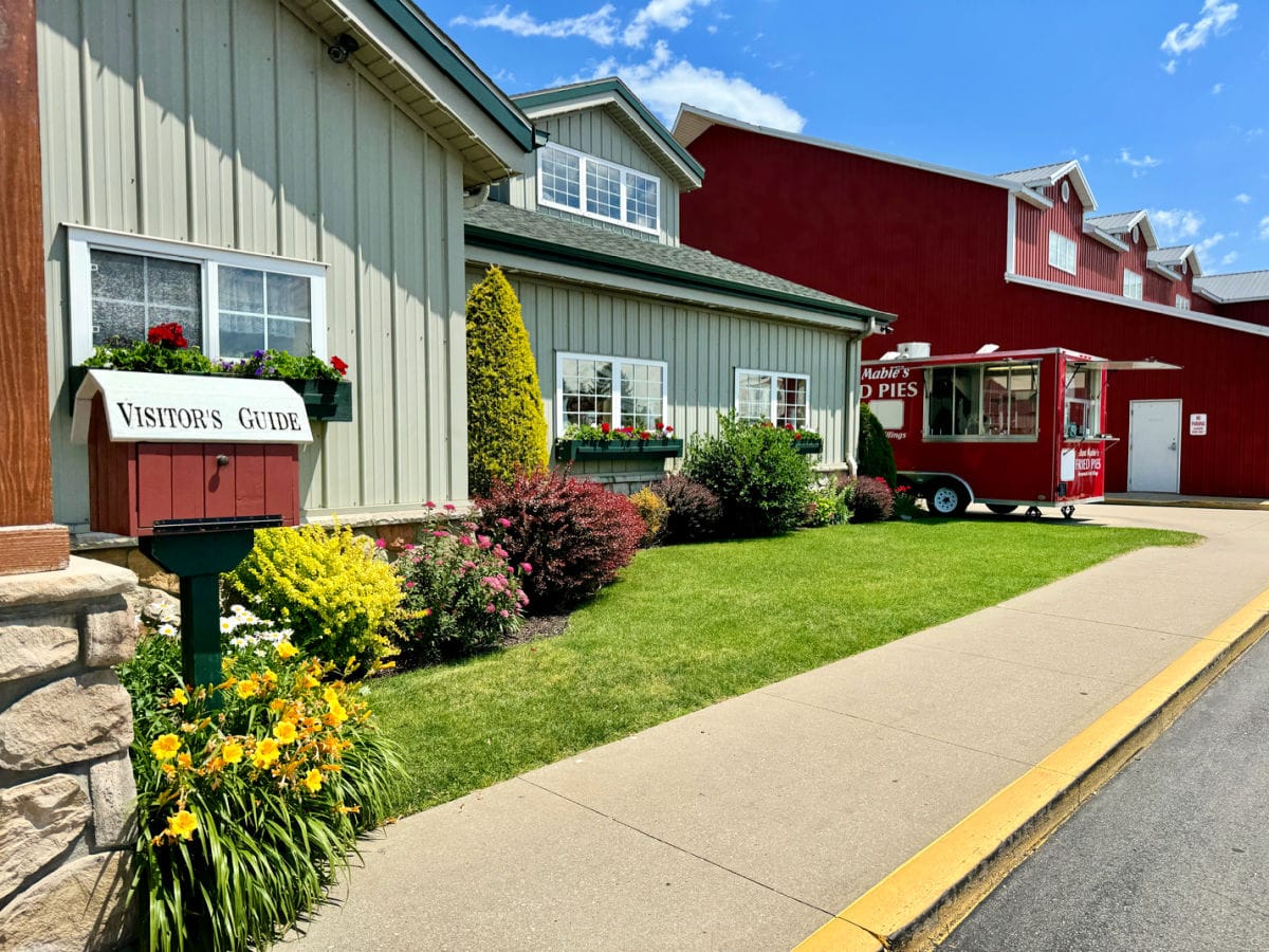 shipshewana-shopping-complex