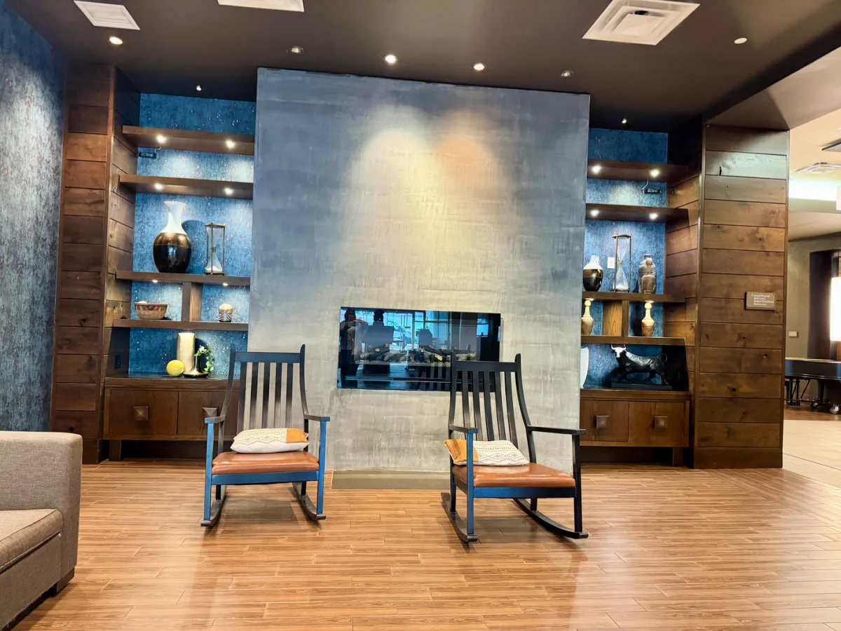 doubletree-by-hilton-reading-lobby