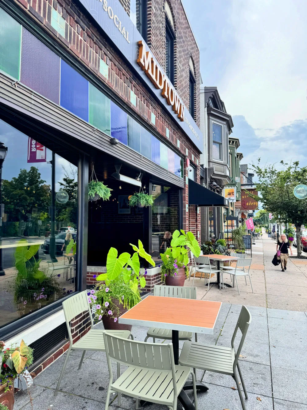 west-reading-penn-avenue-street-cafe