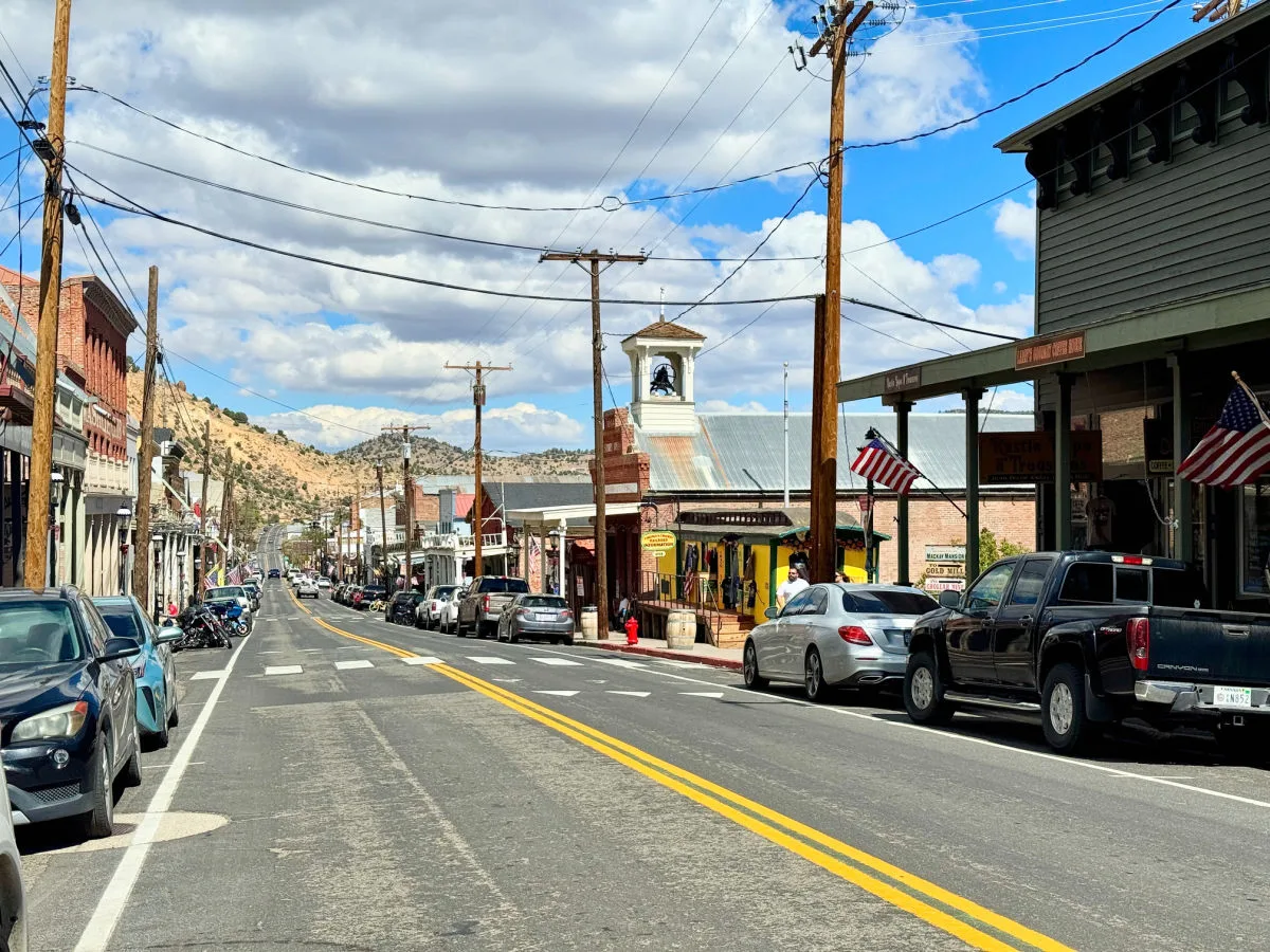 downtown-virginia-city