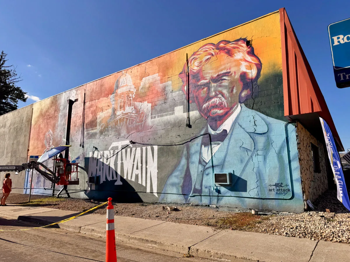 mark-twain-mural-carson-city