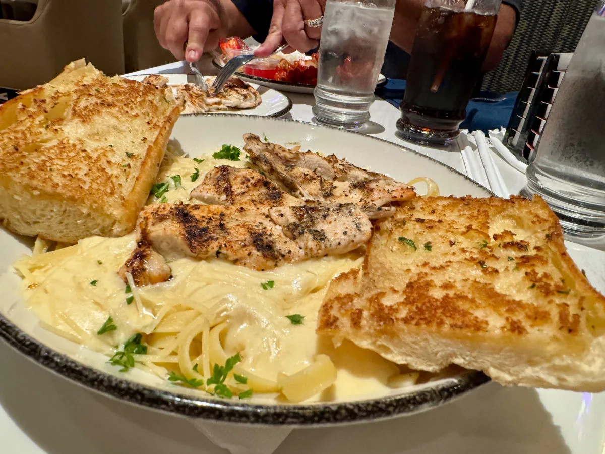 treasure-chest-casino-fettuccine-dish
